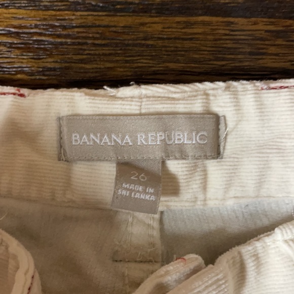 Women’s Banana Republic Winter White Corduroy Pants (0102) - Picture 4 of 4
